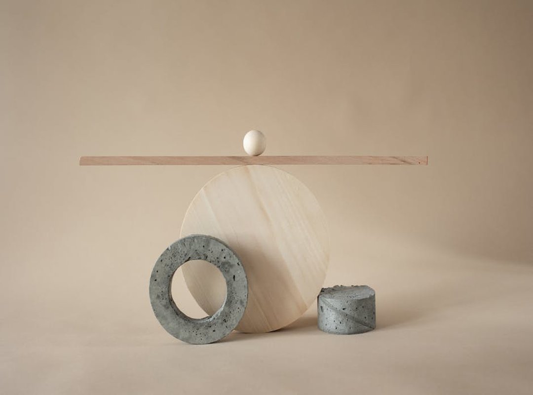 balancing elements decor