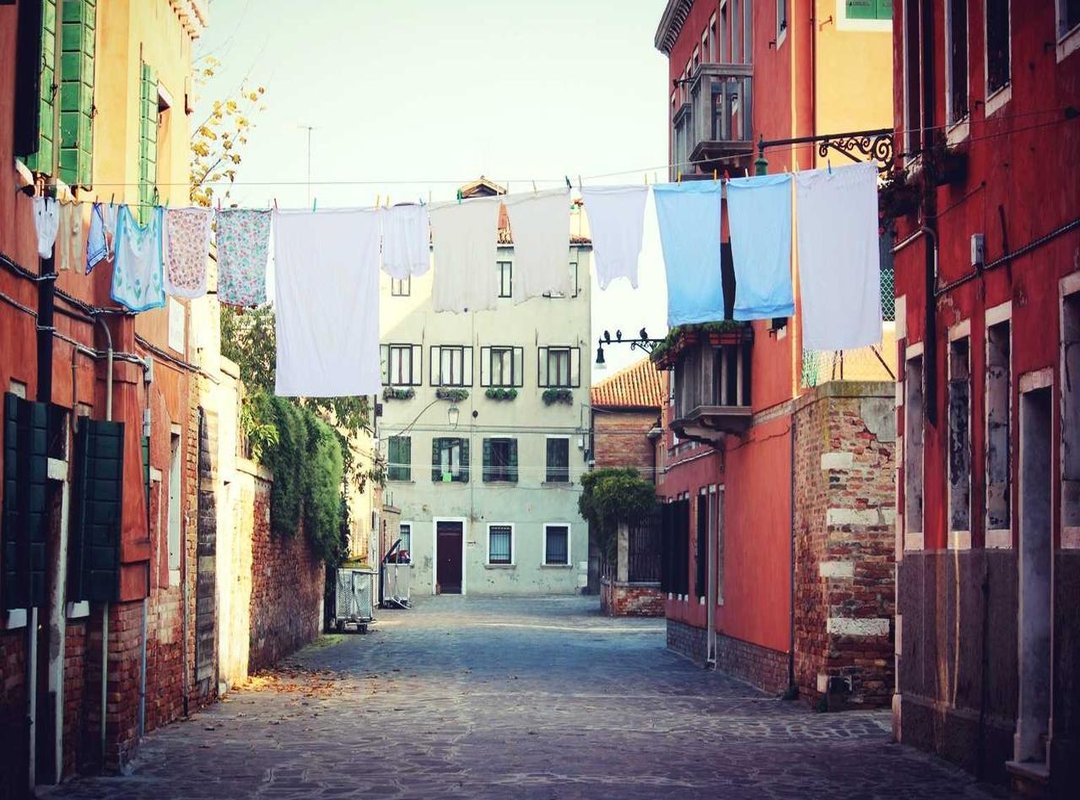 From Screenshot to Sensation: How the Meme Evolved Online