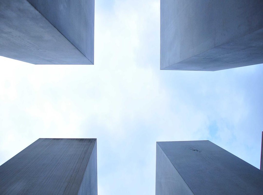 Achieving Your Goal: A Fast, Private, and Ad-Free Experience